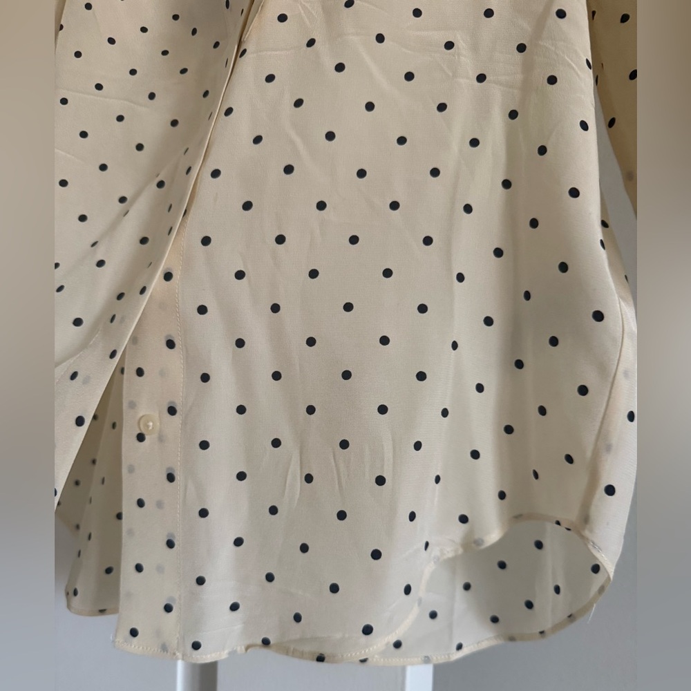 Burberry silk polka dots tie neck top M 3/4 sleeves - Picture 5 of 9